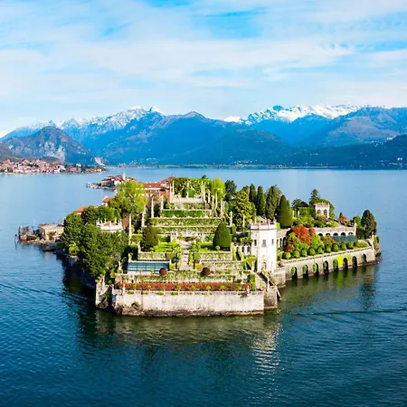 Appartamento Sole: Lake Maggiore Lakefront And Panoramic View - Happy Rentals Sesto Calende