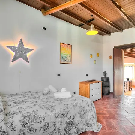 Appartamento Sole: Lake Maggiore Lakefront And Panoramic View - Happy Rentals