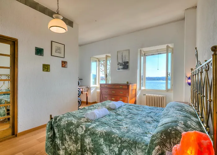 Semesterbostad Sole View - Happy *